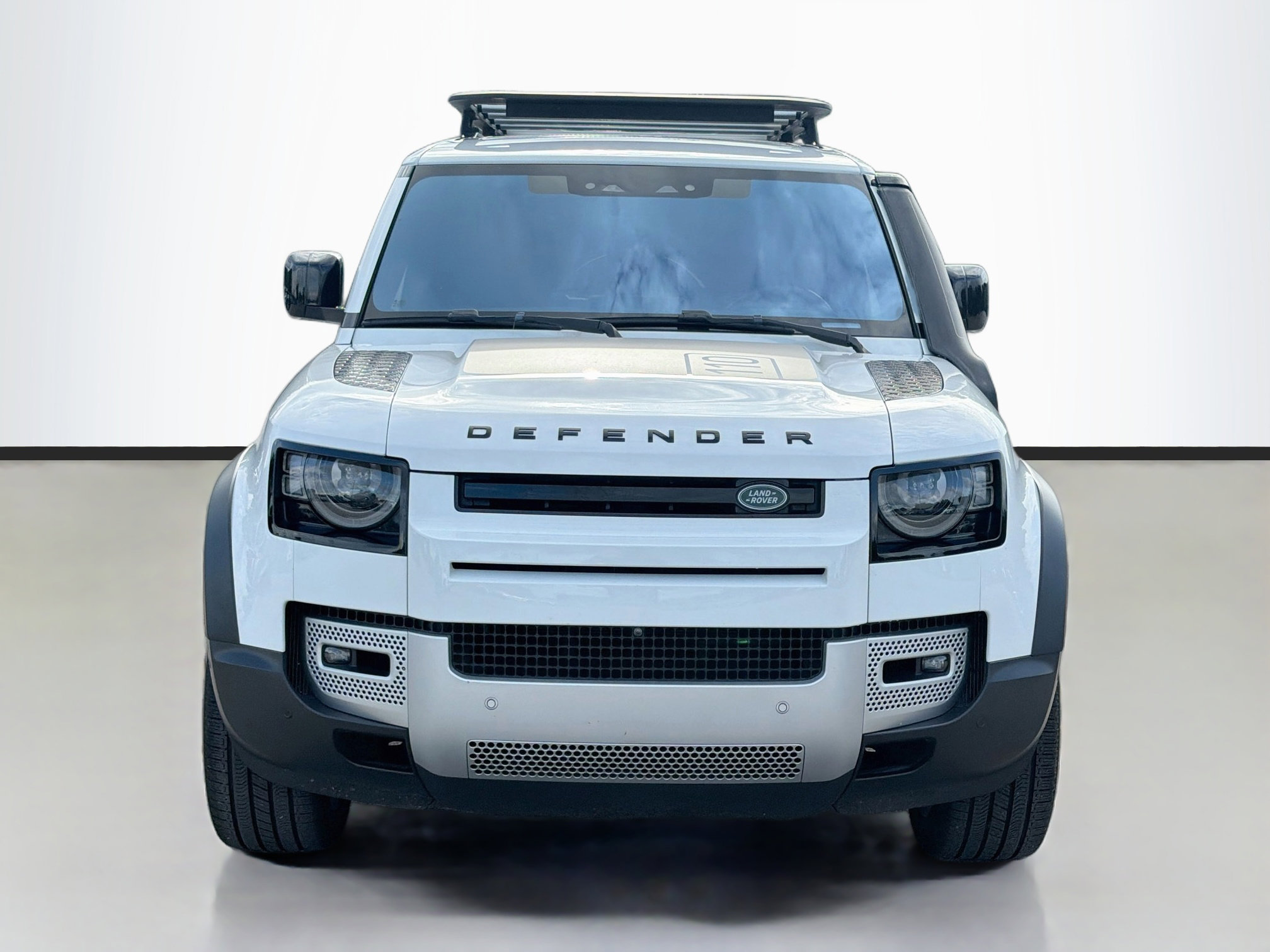 Used 2022 Land Rover Defender 110 S AWD/4WD image 8