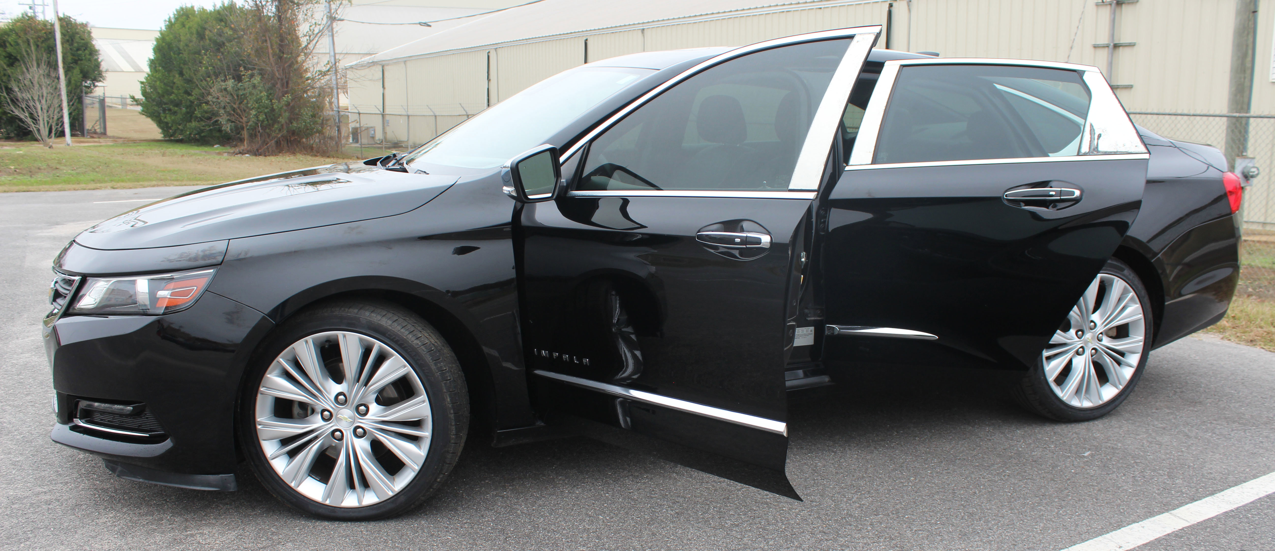 Used 2017 Chevrolet Impala Premier w/ Enhanced Convenience Package image 5