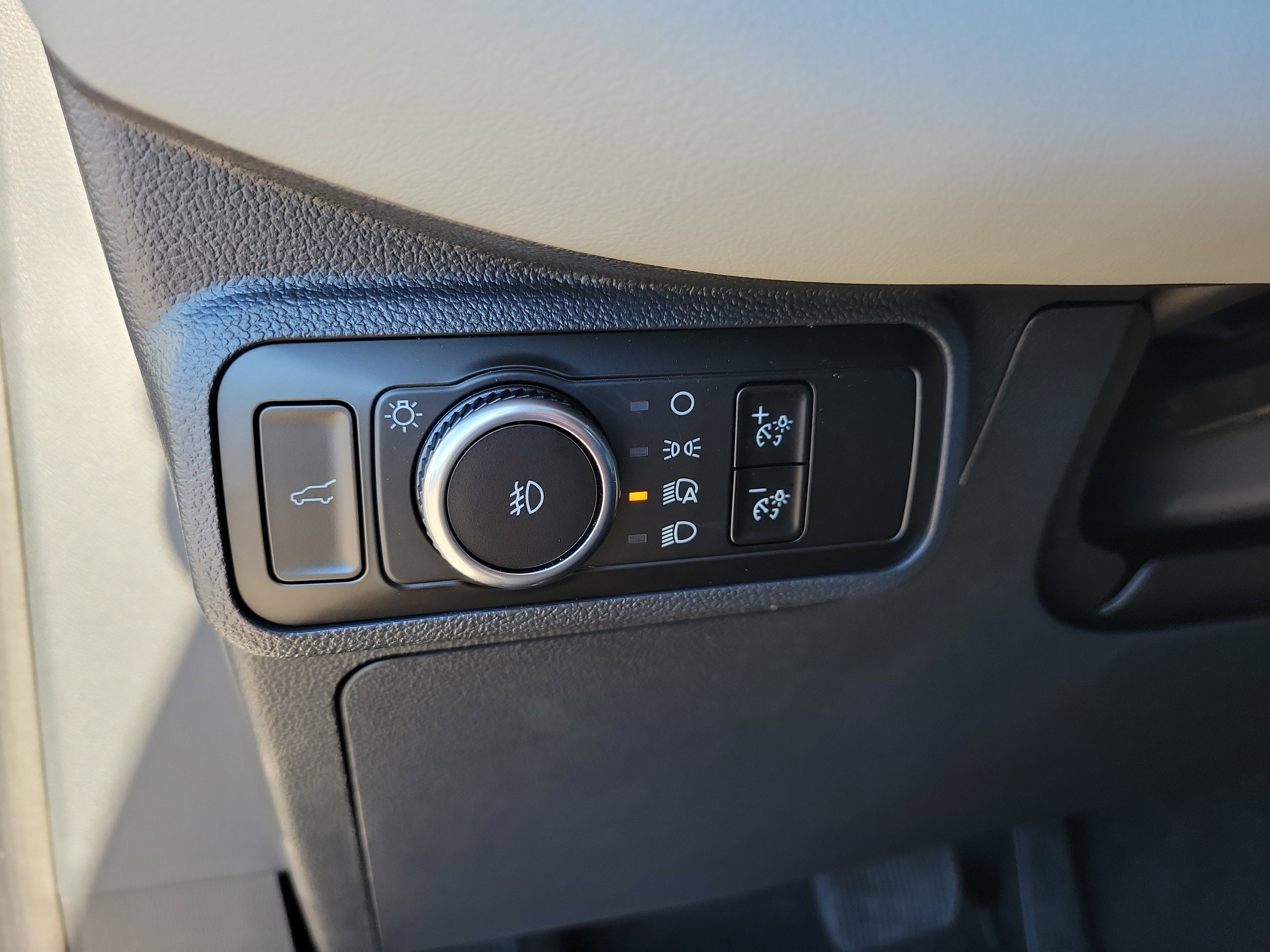 New 2026 Ford Explorer Active w/ Active Comfort Package image 32