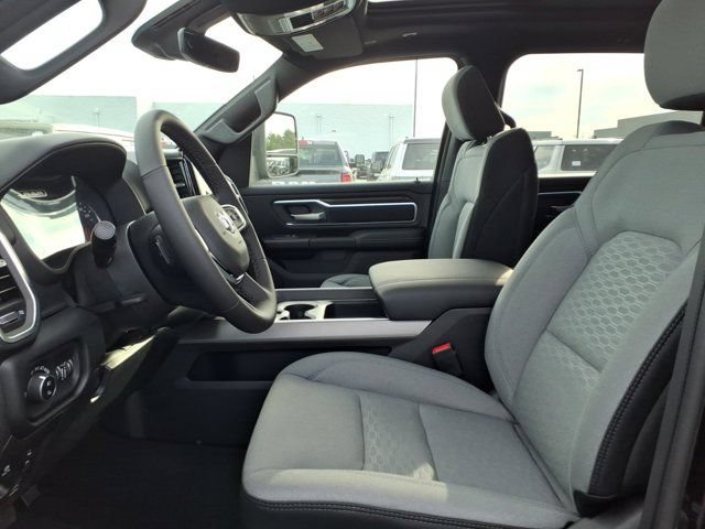 New 2026 RAM 1500 4x4 Crew Cab image 13