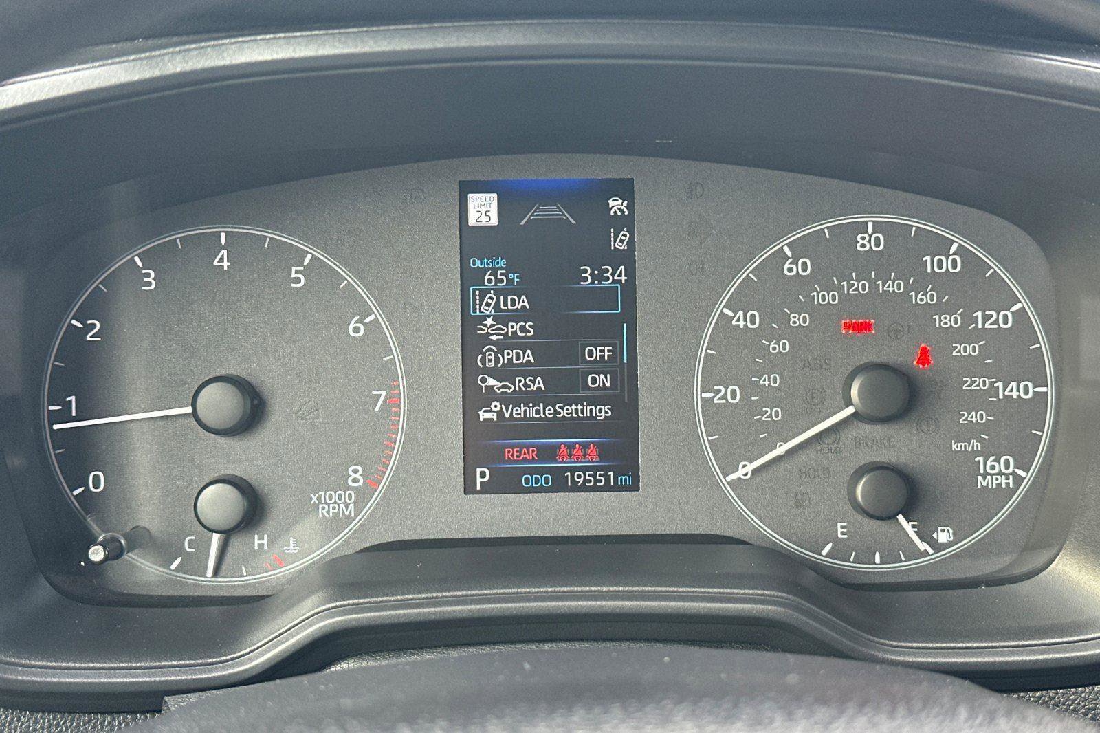 Used 2025 Toyota Corolla LE image 21