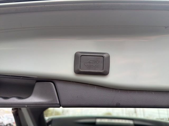 Used 2021 Toyota RAV4 XLE w/ Convenience Package image 38