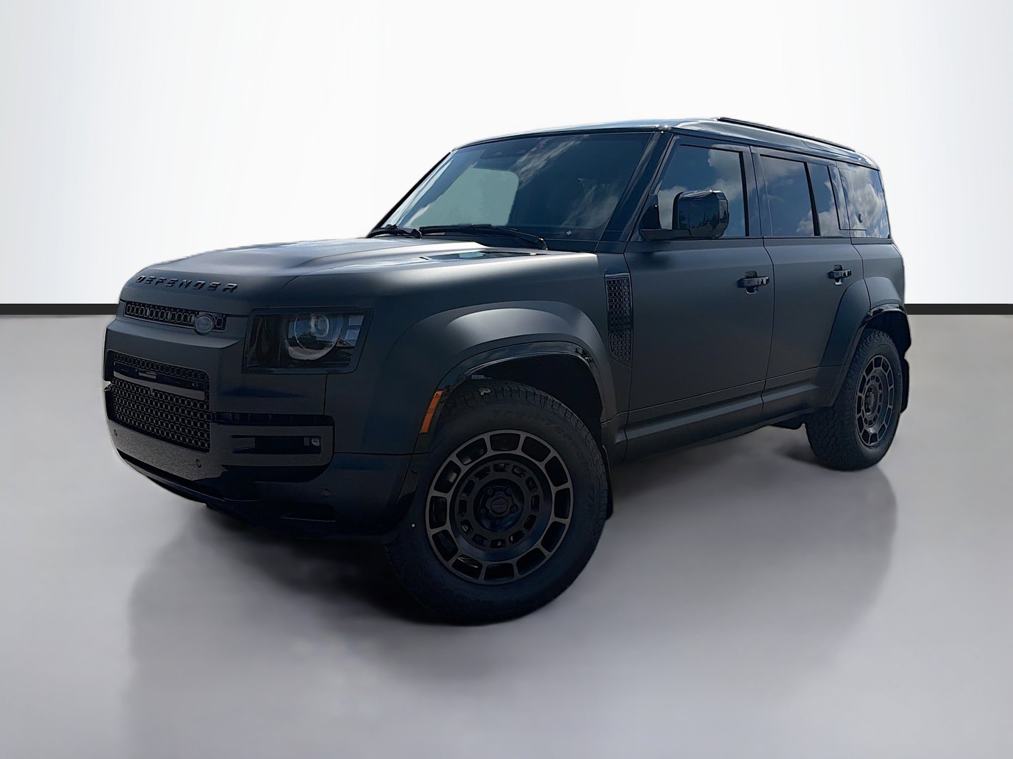 New 2026 Land Rover Defender 110 OCTA AWD/4WD video 1