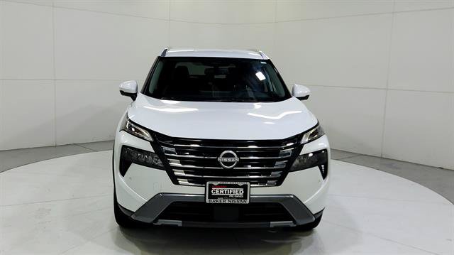 Certified 2026 Nissan Rogue SL FWD image 2