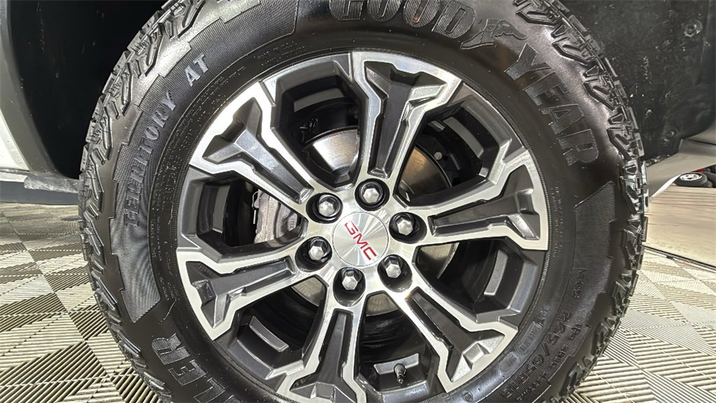 Certified 2024 GMC Canyon AT4 w/ Canyon Safety Plus Package image 32