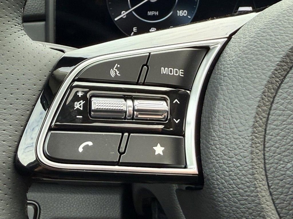 New 2026 Kia Seltos SX w/ SX Sunroof Package image 9