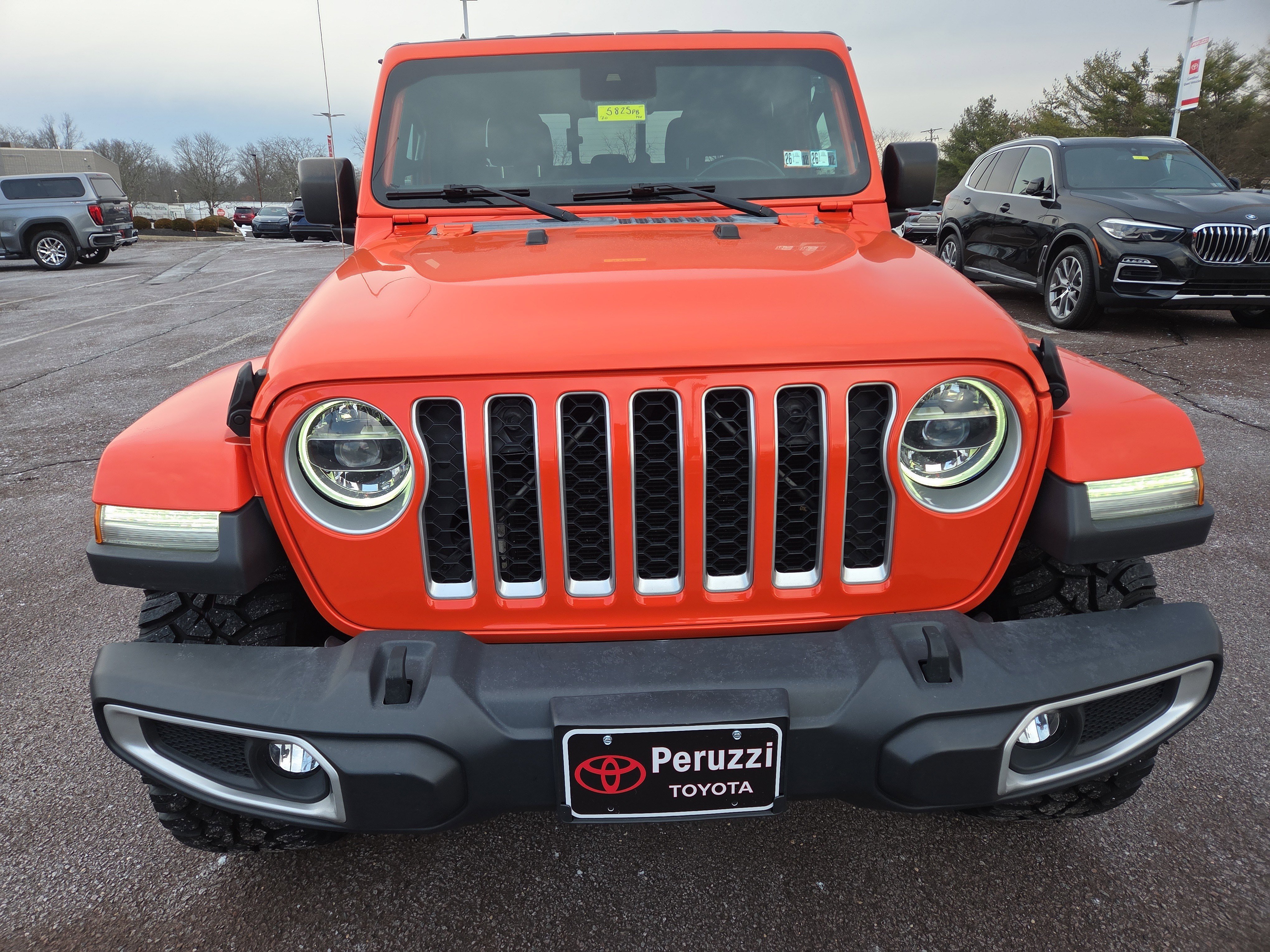 Used 2020 Jeep Gladiator Overland image 8