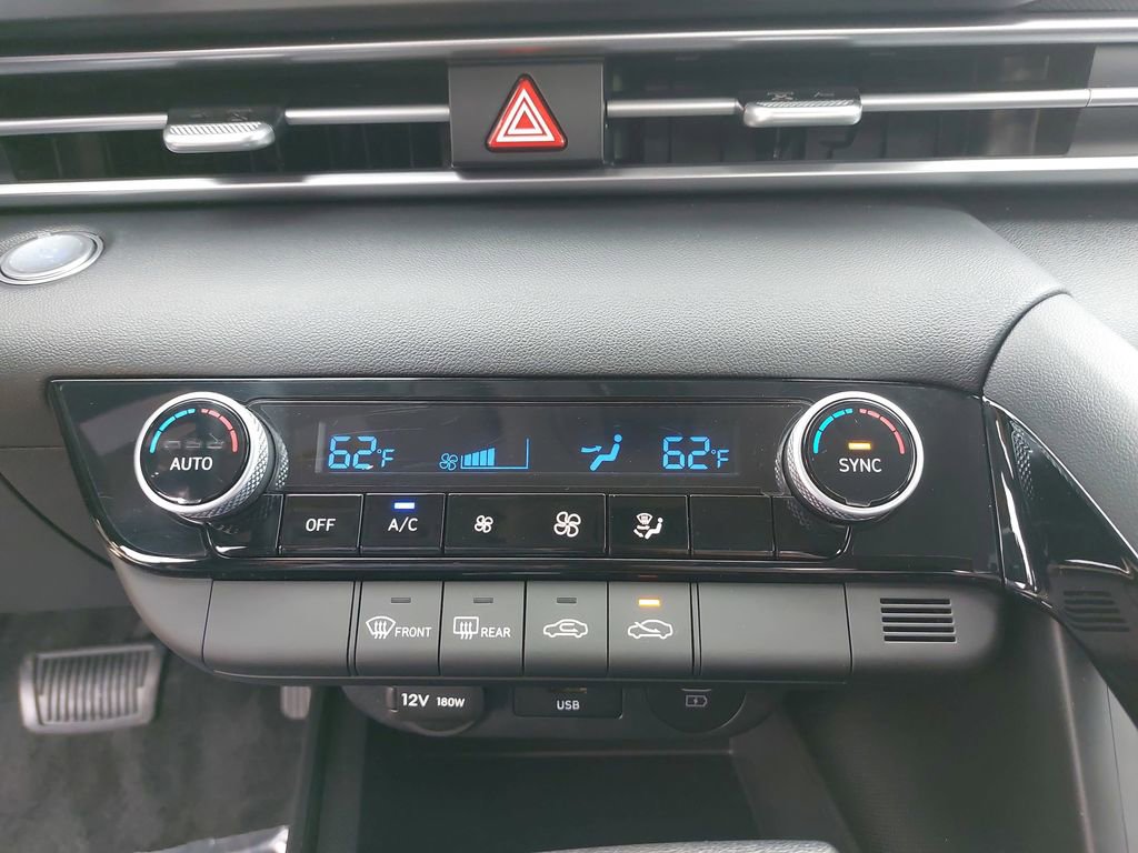 Certified 2025 Hyundai Elantra Hybrid FWD image 22