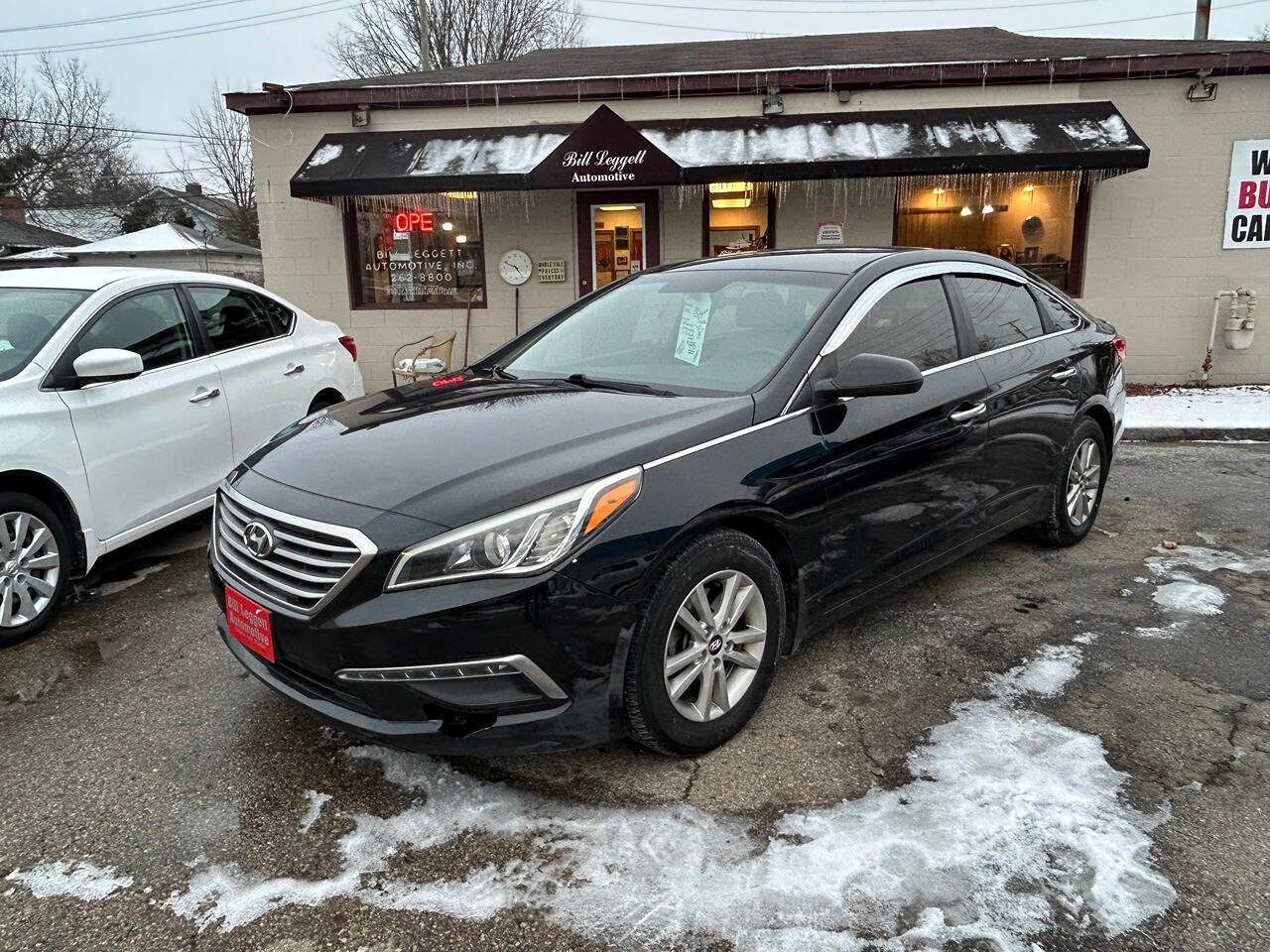 Used 2015 Hyundai Sonata SE w/ Option Group 09 image 2