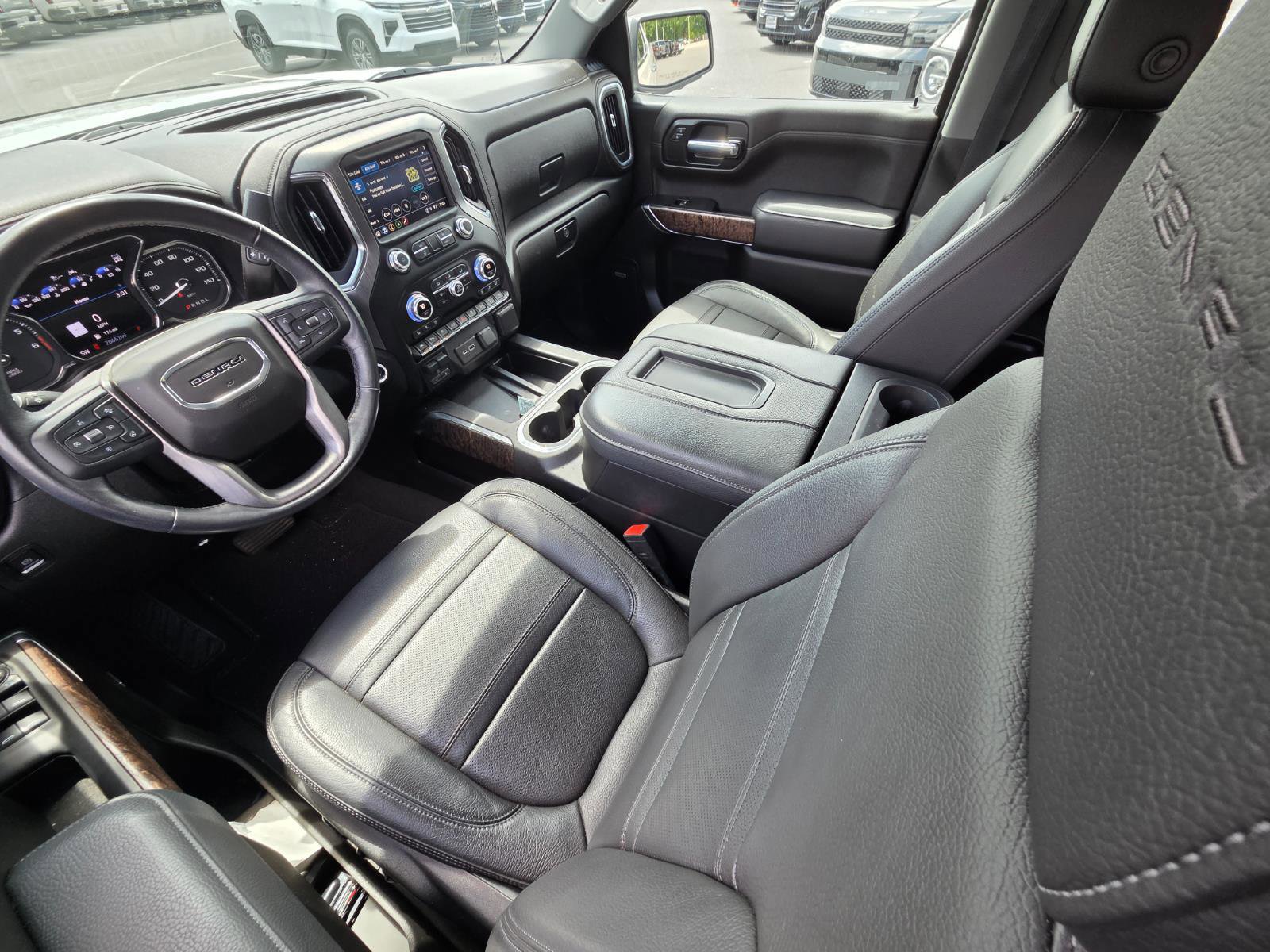 Used 2021 GMC Sierra 1500 Denali w/ Denali Ultimate Package AWD/4WD image 11