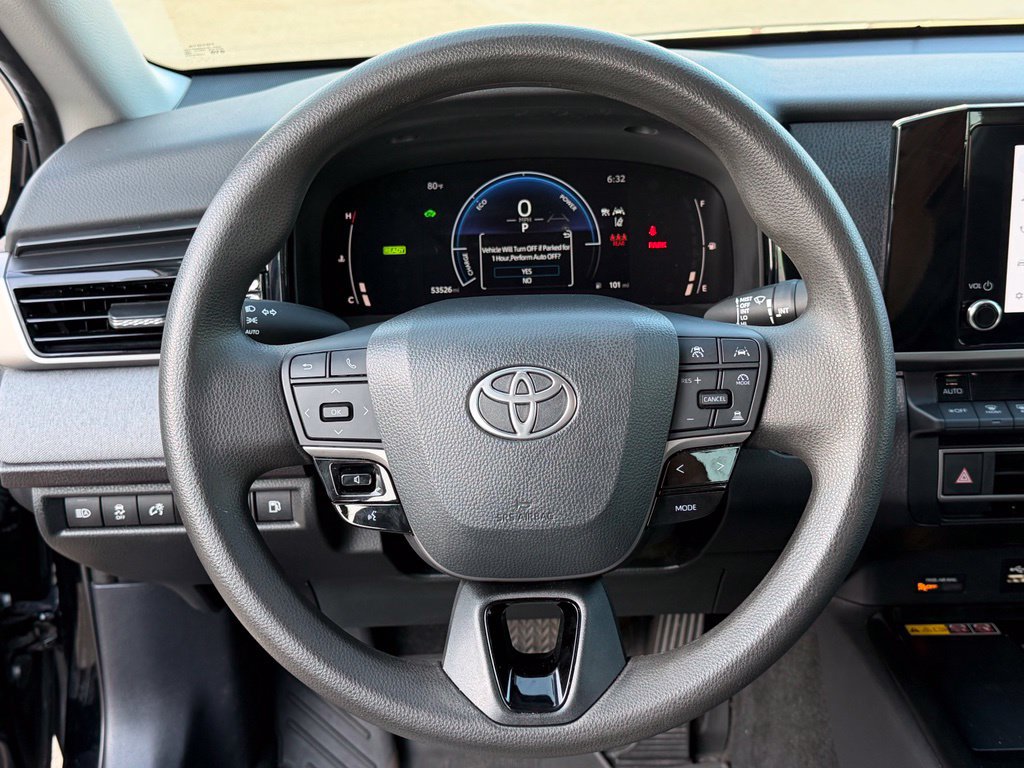 Used 2025 Toyota Camry LE FWD image 28