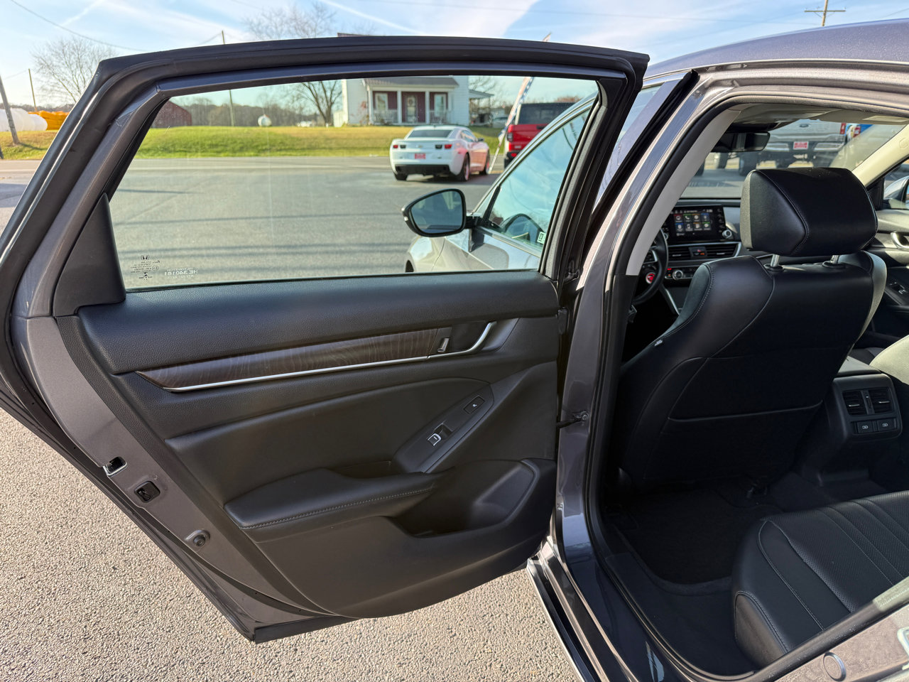 Used 2022 Honda Accord Touring image 17