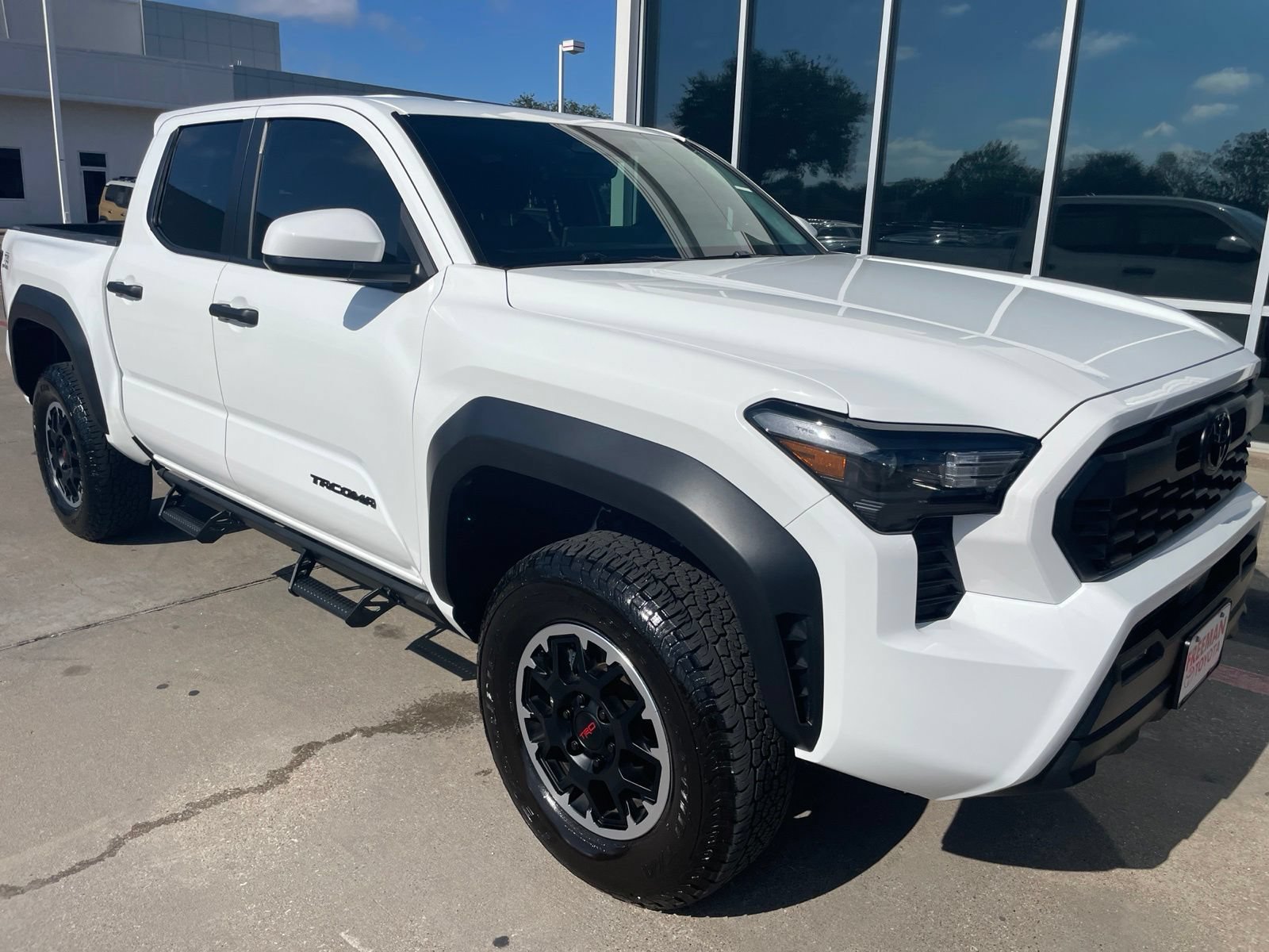 Used 2026 Toyota Tacoma TRD Off-Road AWD/4WD image 4