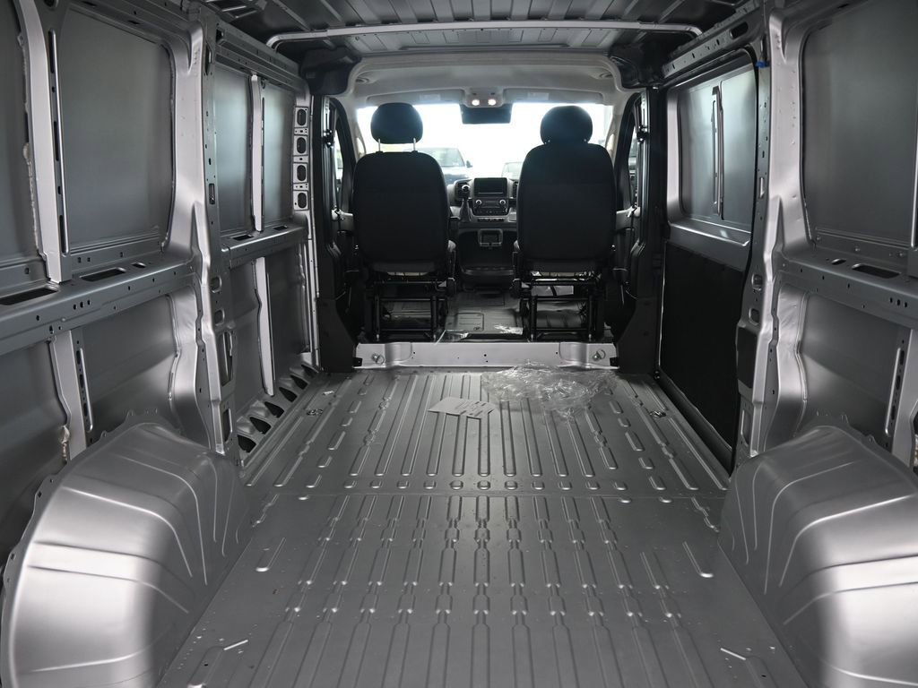 Used 2025 RAM ProMaster 2500 image 31
