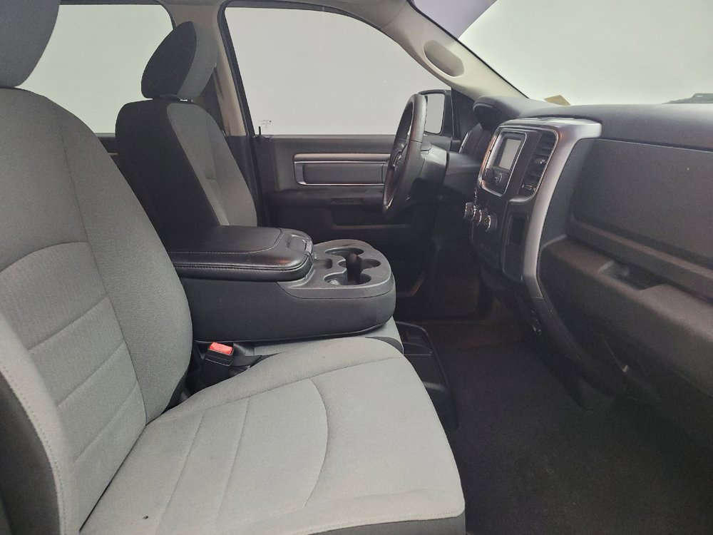 Used 2021 RAM 1500 Classic SLT RWD image 21