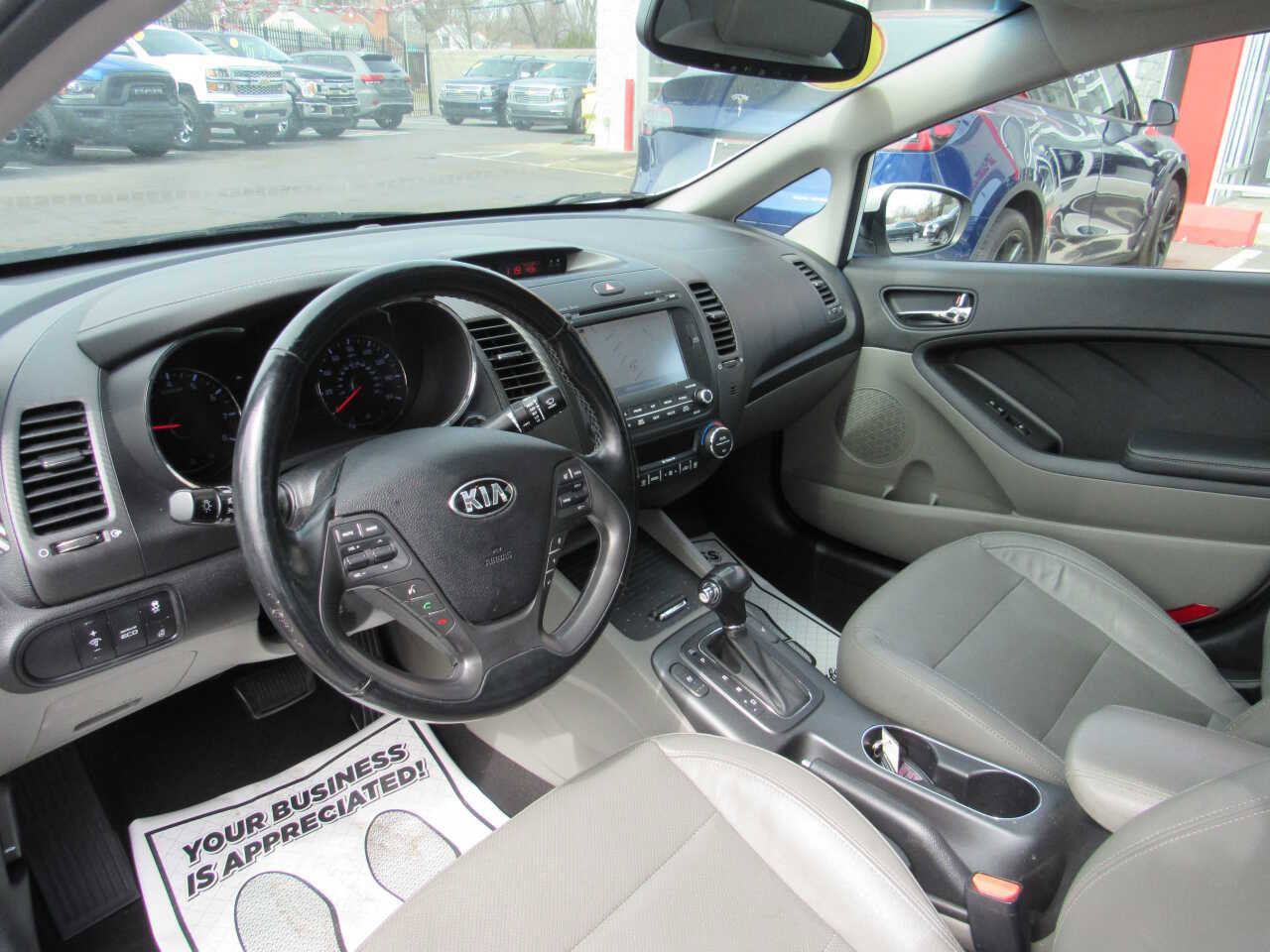 Used 2015 Kia Forte EX w/ Premium Package FWD image 10