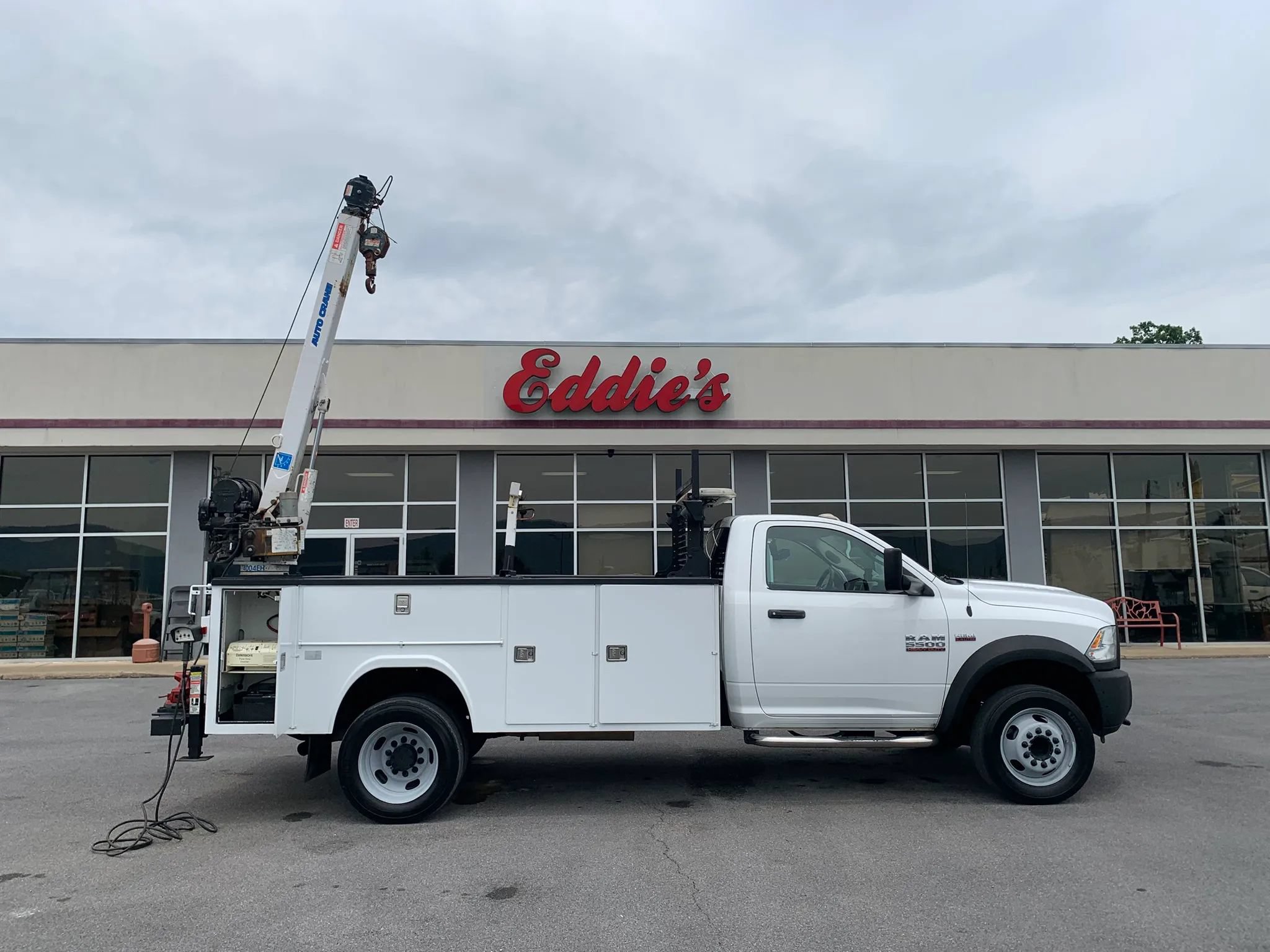 Used 2016 RAM 5500 Tradesman w/ Payload Upgrade Package RWD image 32