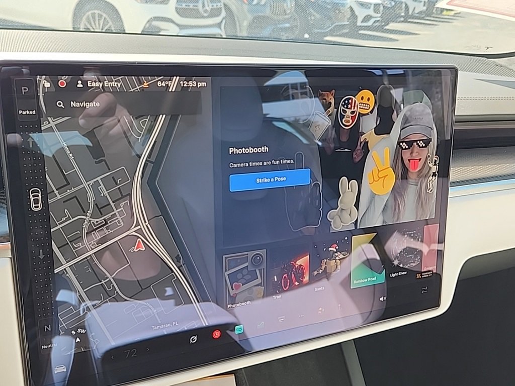 Used 2021 Tesla Model S Plaid image 33