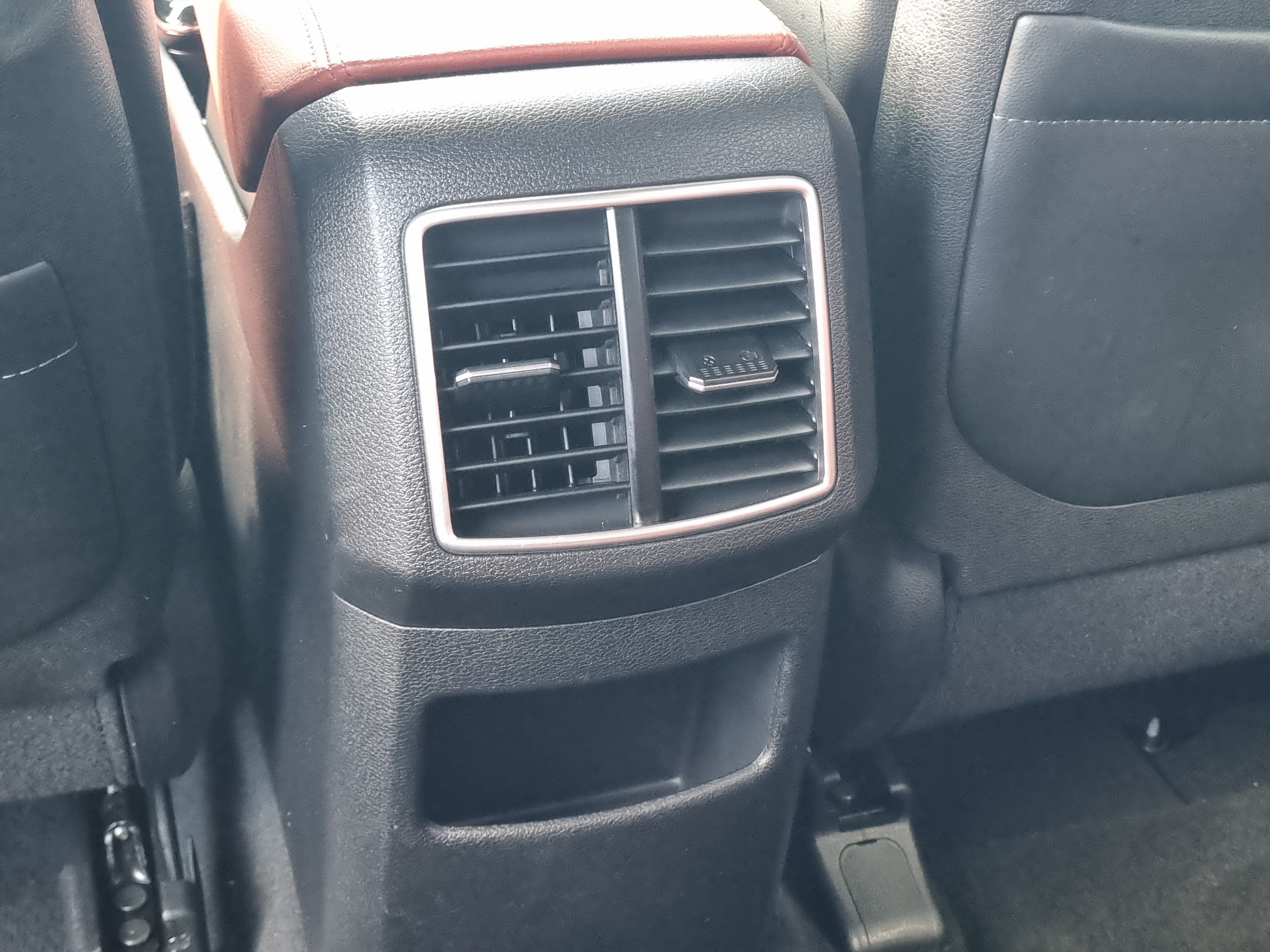 Used 2023 Kia Sportage SX FWD image 17