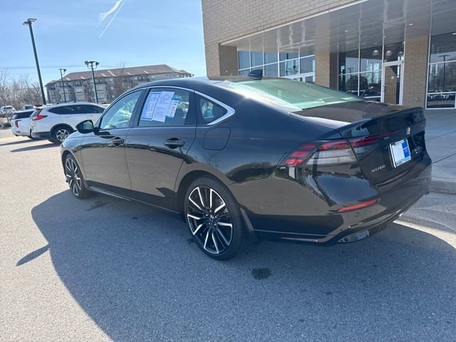Used 2024 Honda Accord Touring image 2