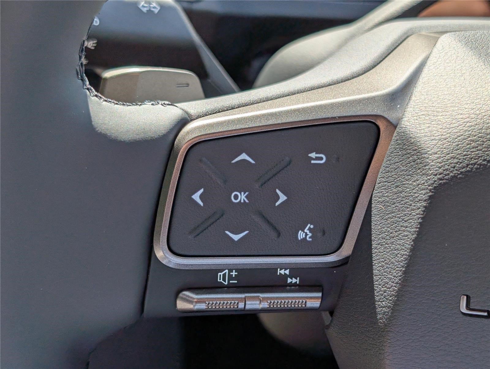 New 2026 Lexus ES 500e w/ Cold Area Package AWD/4WD image 19