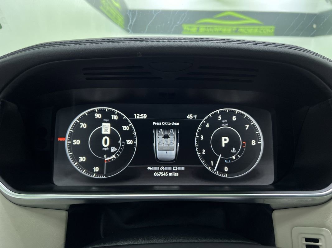 Used 2017 Land Rover Range Rover HSE AWD/4WD image 18