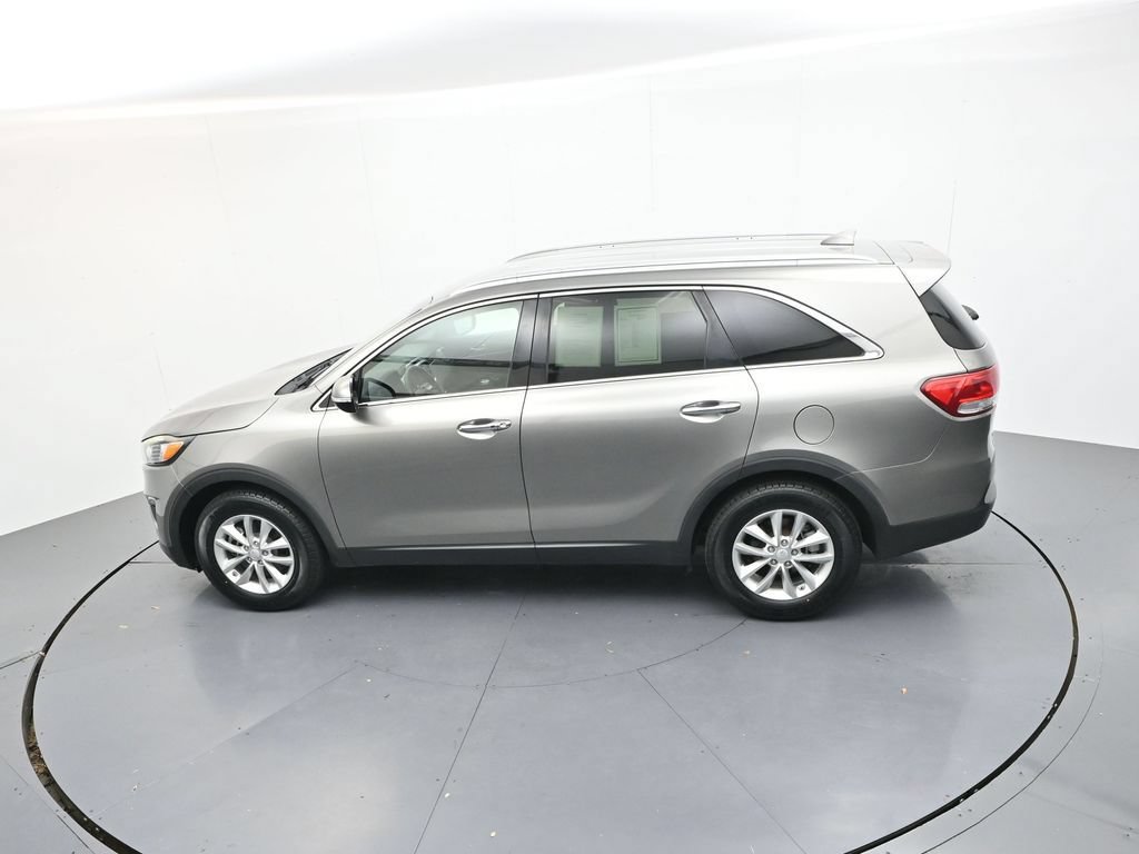 Used 2017 Kia Sorento FWD image 27