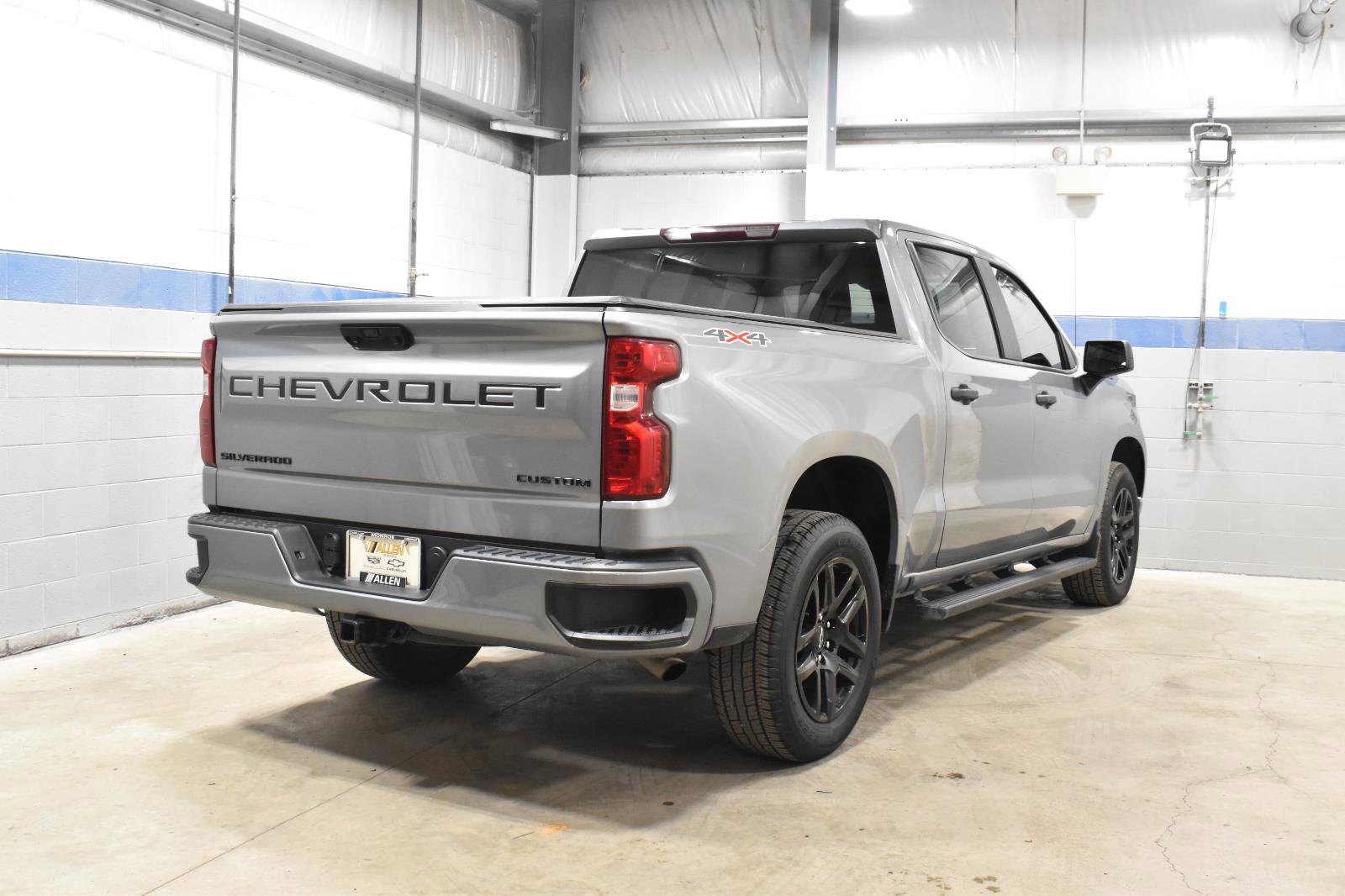 Used 2023 Chevrolet Silverado 1500 Custom w/ LPO, Dark Essentials Package AWD/4WD image 23