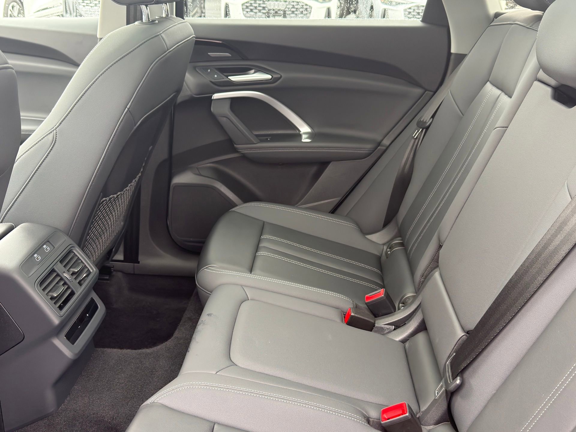 Used 2025 Audi Q5 Premium Plus w/ Premium Plus image 24