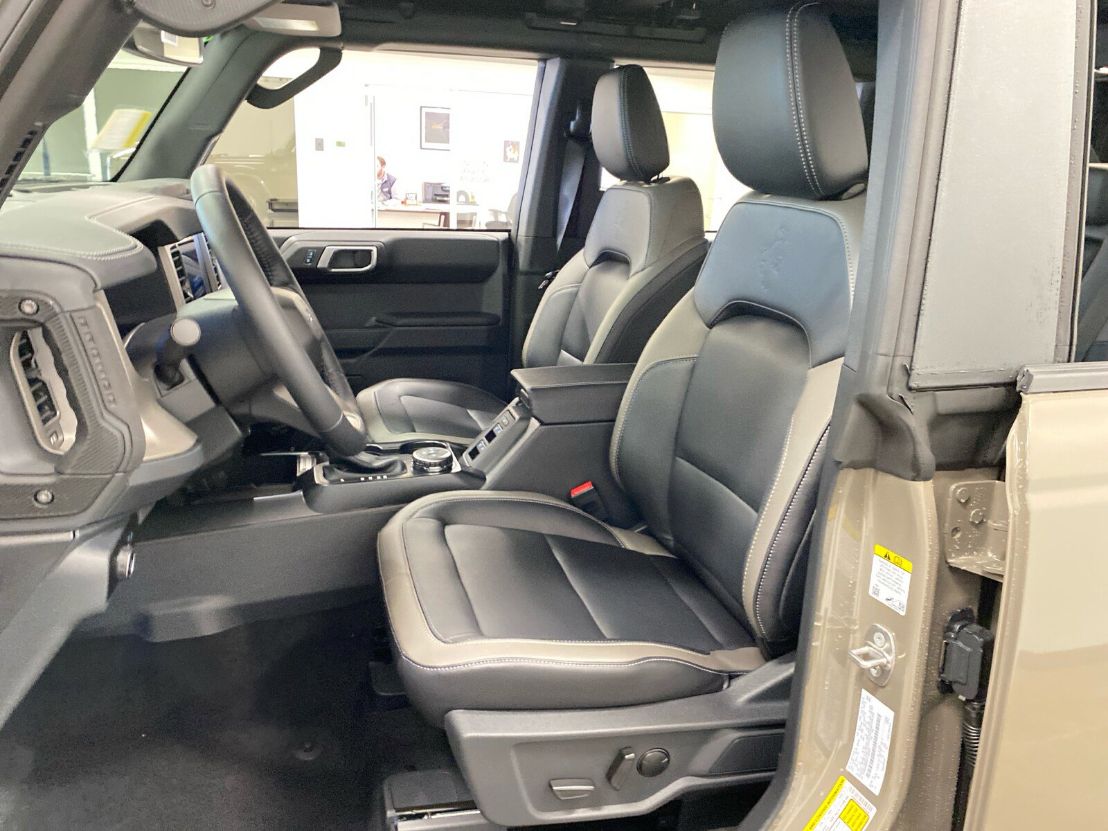 New 2026 Ford Bronco Outer Banks AWD/4WD image 22