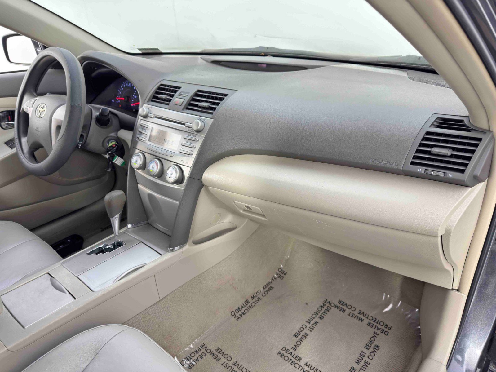 Used 2011 Toyota Camry LE w/ LE Extra-Value Pkg image 11