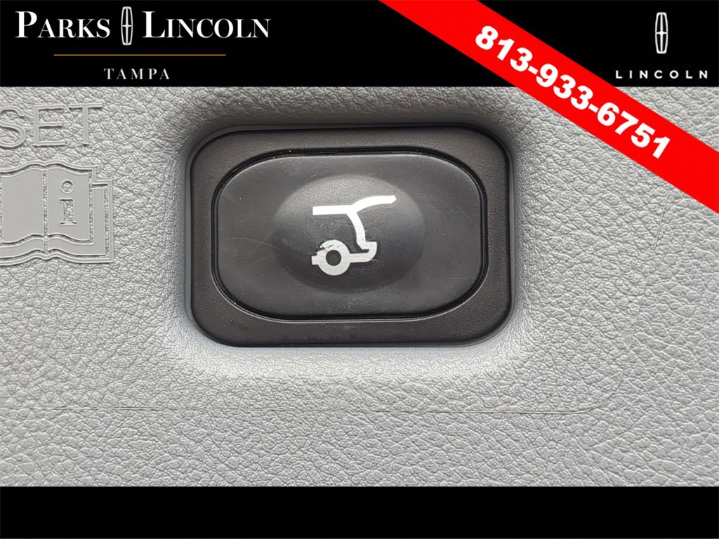 Certified 2023 Lincoln Nautilus Reserve w/ Equipment Group 201A image 9