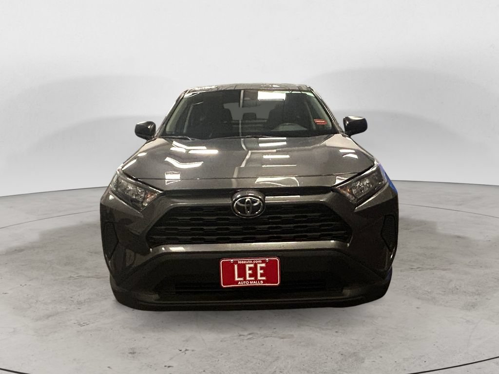 Used 2022 Toyota RAV4 LE AWD/4WD image 8