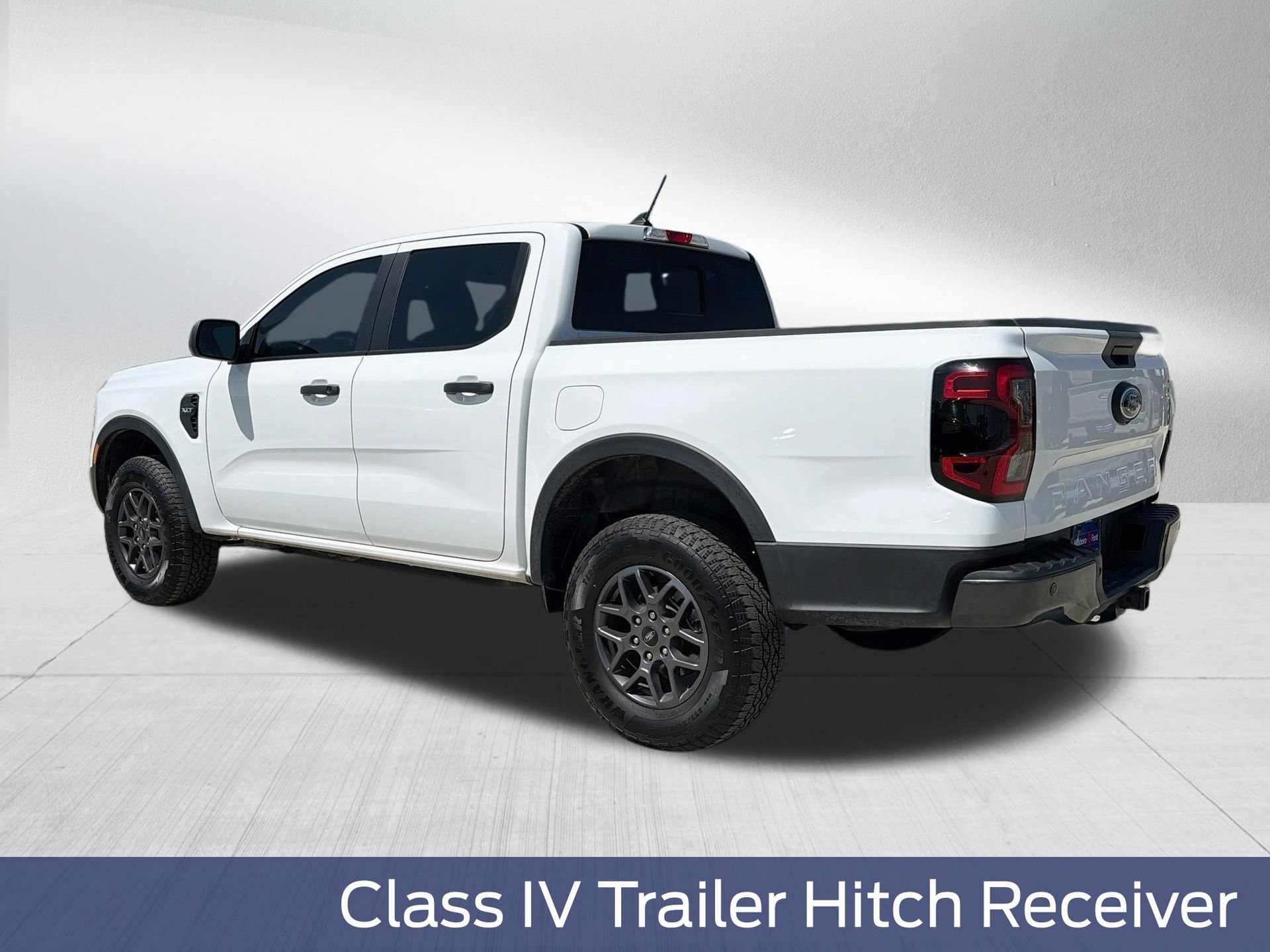 Used 2025 Ford Ranger XLT w/ Trailer Tow Package RWD image 11