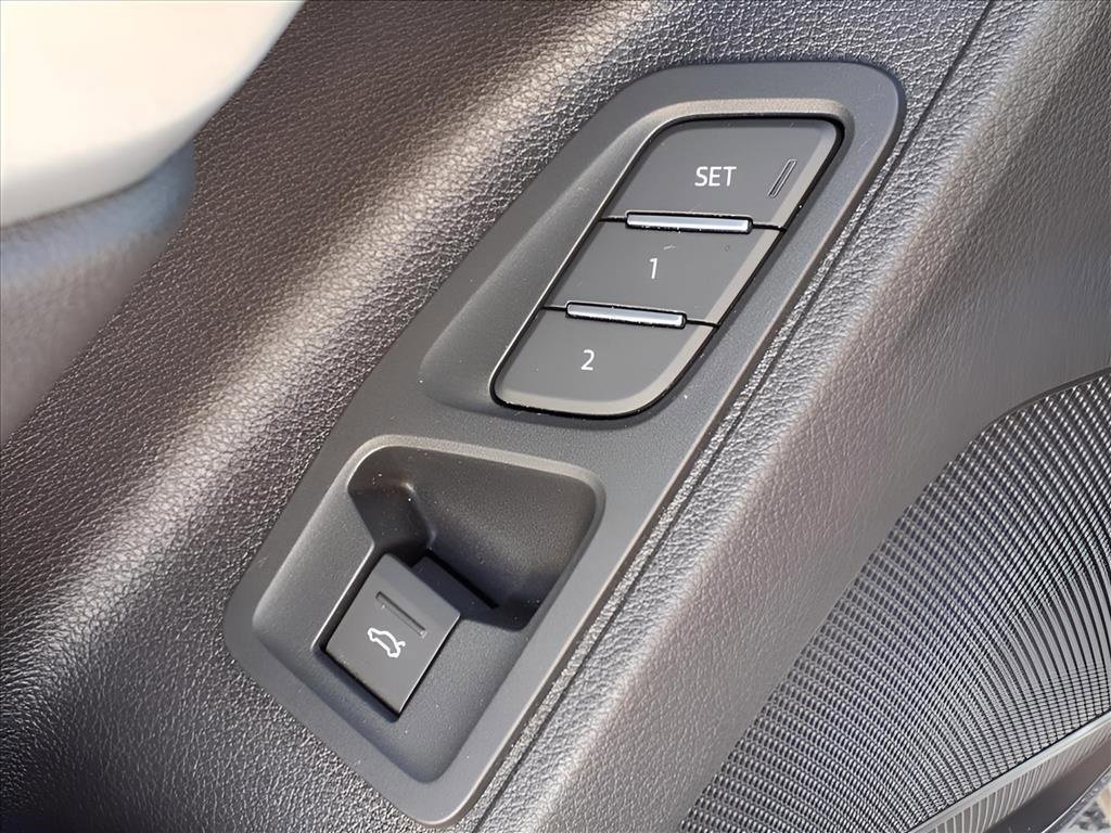 Used 2024 Audi Q3 2.0T Premium image 17