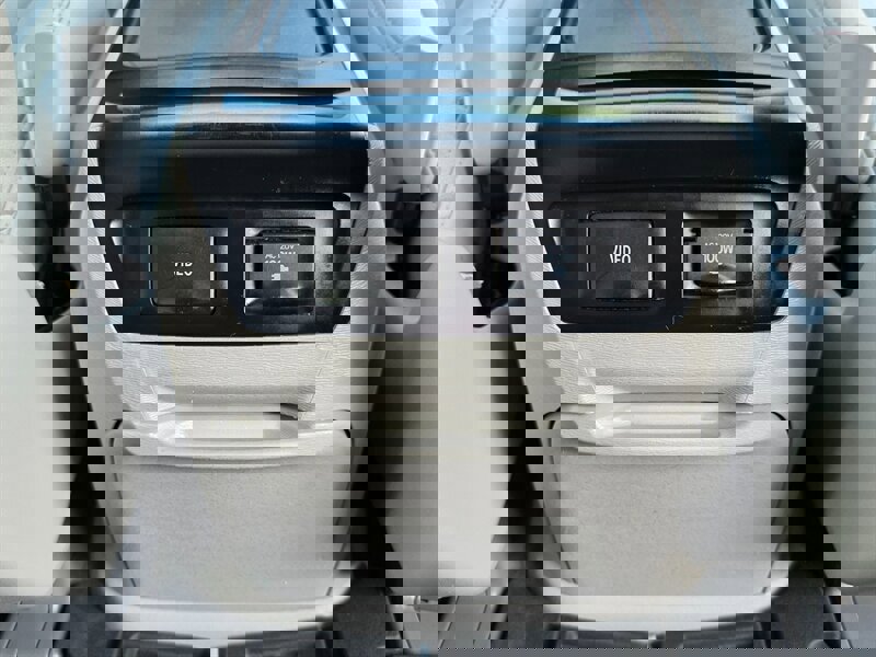 Used 2014 Toyota Sienna XLE image 57