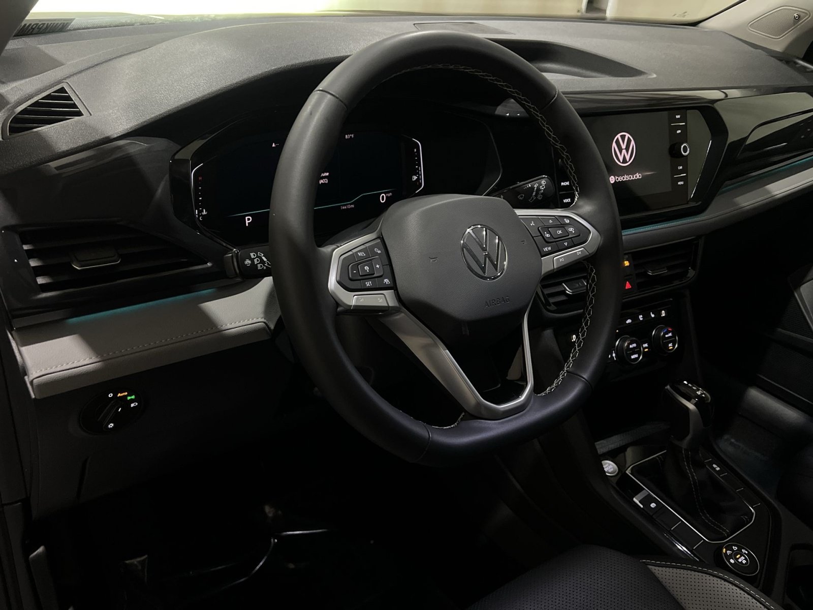 Used 2024 Volkswagen Taos SEL AWD/4WD image 21