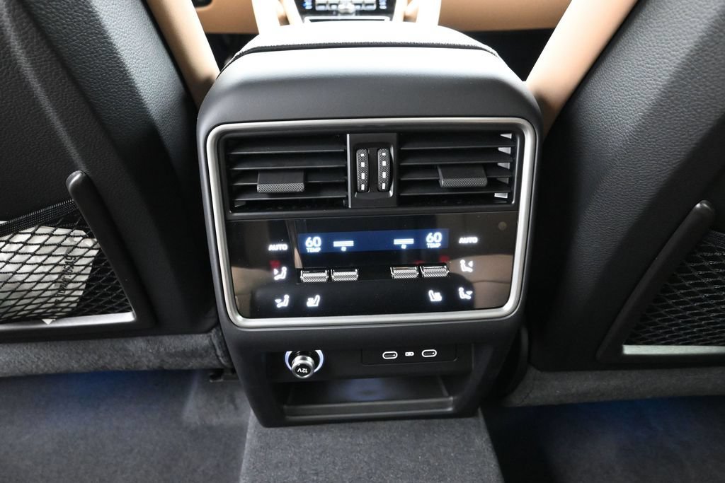 New 2026 Porsche Cayenne E-Hybrid Coupe AWD/4WD image 18