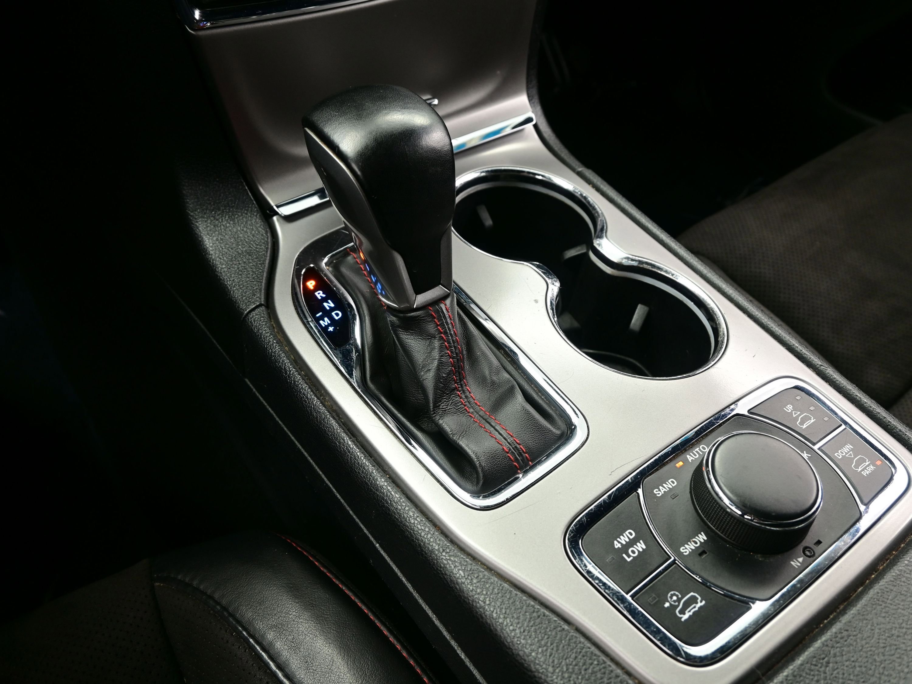 Used 2020 Jeep Grand Cherokee Trailhawk AWD/4WD image 22