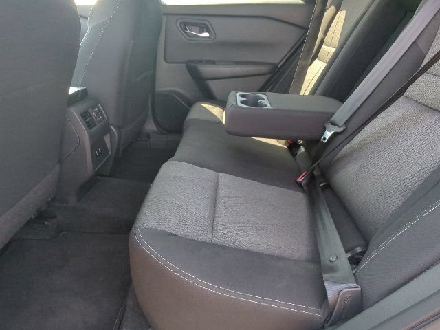 Used 2024 Nissan Rogue SV AWD/4WD image 23