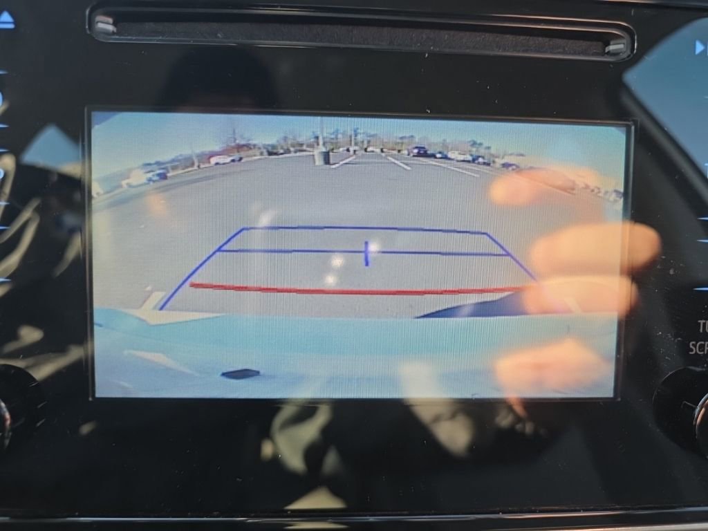 Used 2018 Toyota Corolla LE image 27