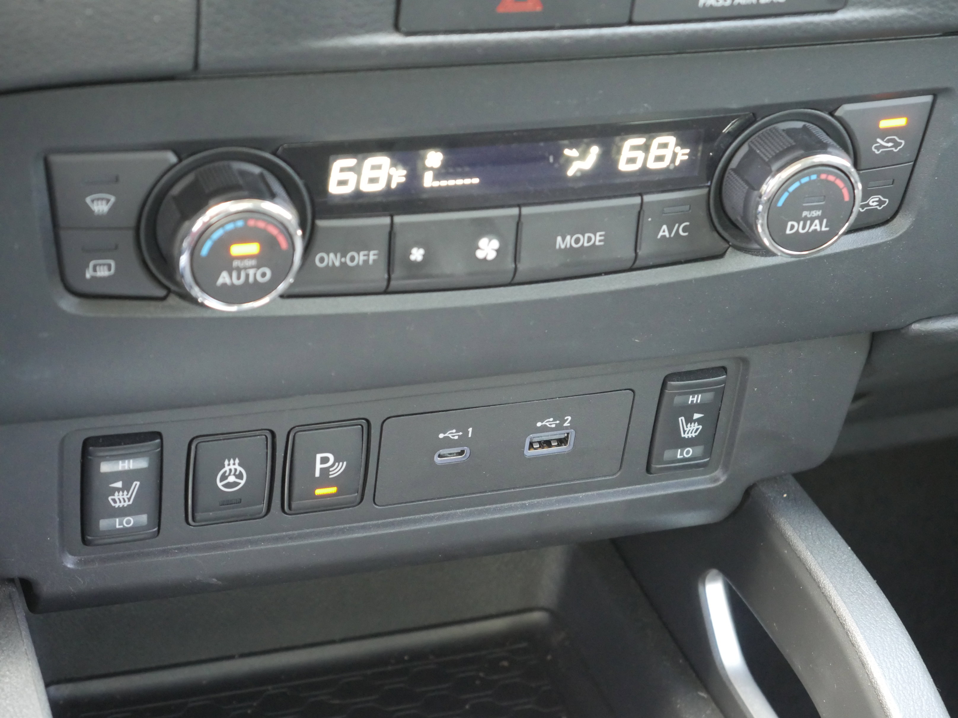 Certified 2023 Nissan Frontier SV w/ Technology Package AWD/4WD image 12