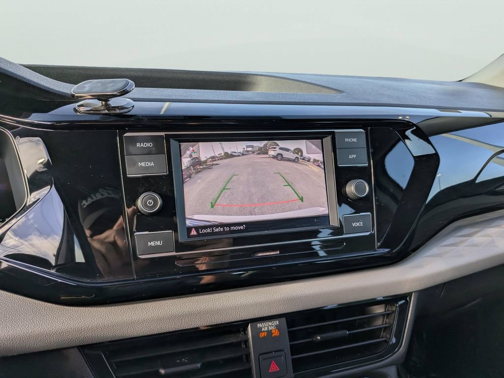 Certified 2023 Volkswagen Taos S FWD image 19