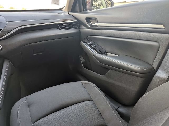 Used 2023 Nissan Altima 2.5 SV FWD image 16