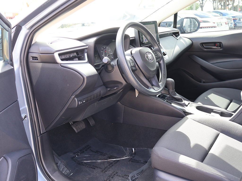 Used 2024 Toyota Corolla LE image 23