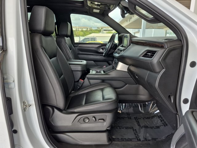 Used 2023 Chevrolet Tahoe Z71 w/ Luxury Package AWD/4WD image 27