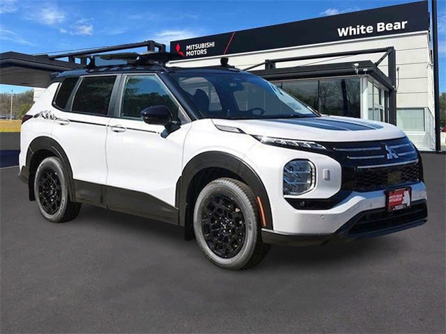 New 2025 Mitsubishi Outlander AWD image 1