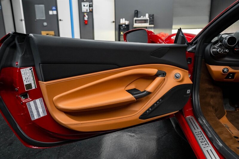 Used 2021 Ferrari F8 Tributo RWD image 34