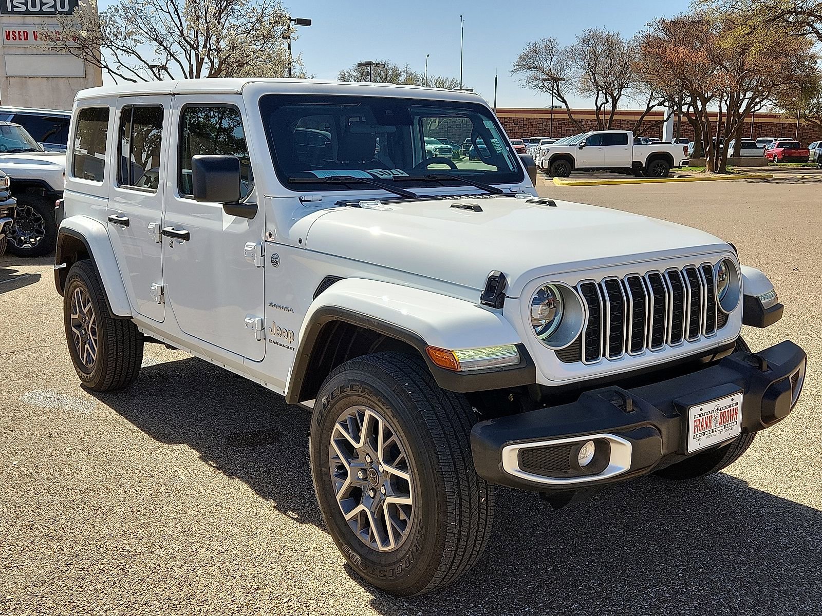 Used 2024 Jeep Wrangler Sahara image 6