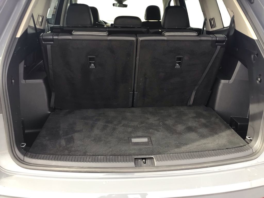 Used 2025 Volkswagen Atlas SE image 13